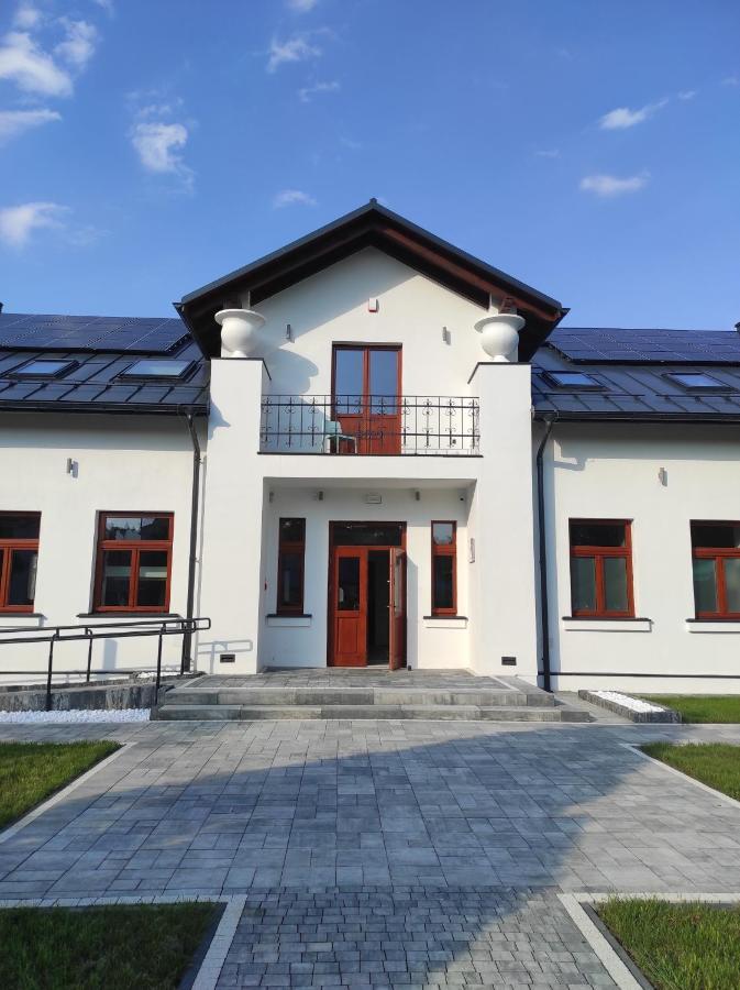 Pensjonat Dominikanski Krasnobród Exterior foto